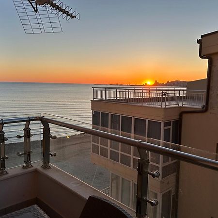 Dyrrah Seaside Apartments Durrës Buitenkant foto